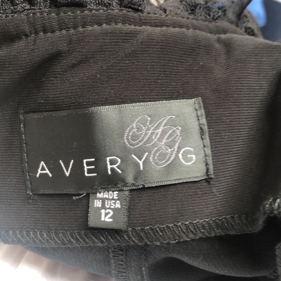 Long Dress 🖤 - Picture 3 of 4